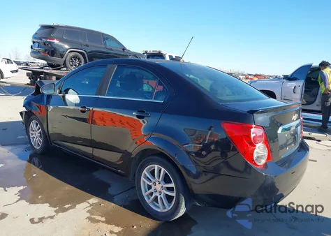 2016 Chevrolet Sonic Lt Auto z USA, uszkodzony, nr VIN 1G1JC5SH7G4130512